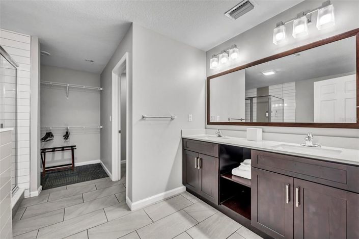 Image No.16-3 Bed Property for sale