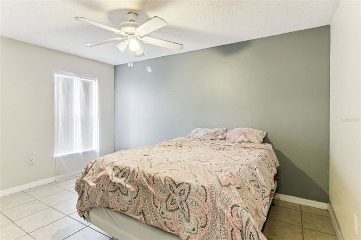 Image No.12-4 Bed Property for sale