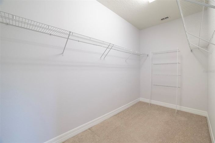 Image No.28-4 Bed Property for sale