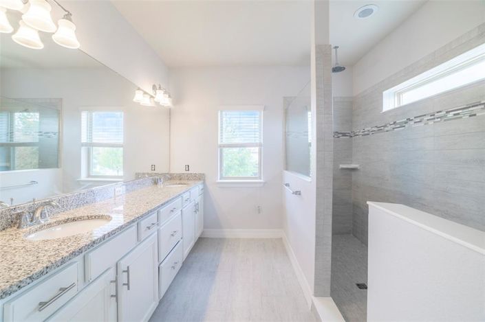 Image No.29-4 Bed Property for sale