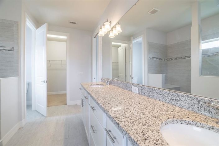 Image No.30-4 Bed Property for sale