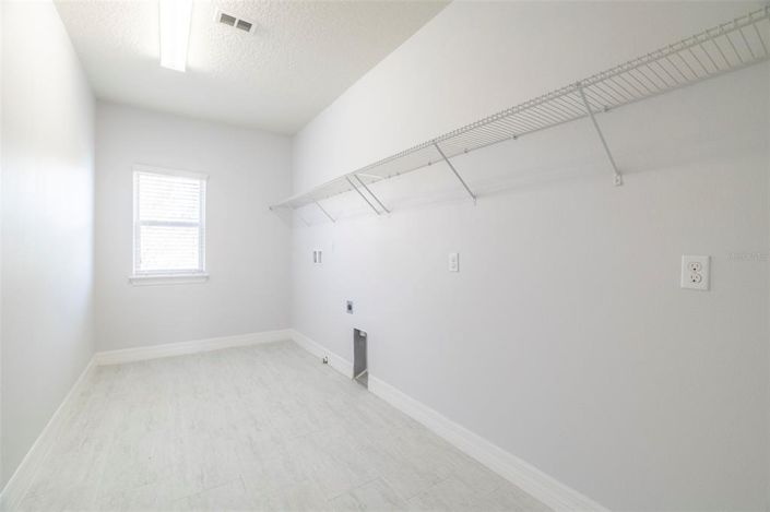 Image No.34-4 Bed Property for sale