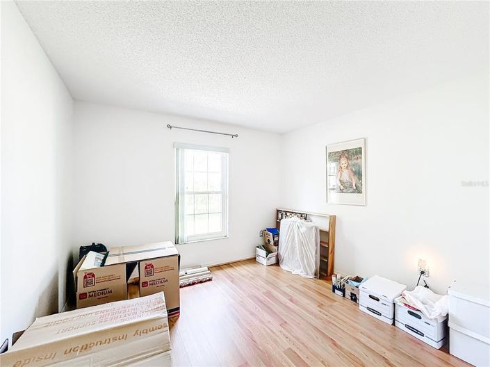 Image No.23-3 Bed Property for sale