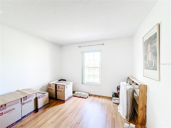 Image No.25-3 Bed Property for sale