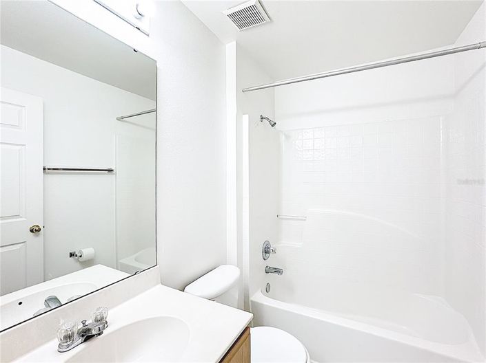 Image No.26-3 Bed Property for sale