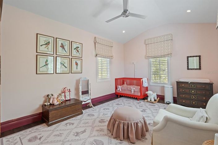 Image No.29-4 Bed Property for sale