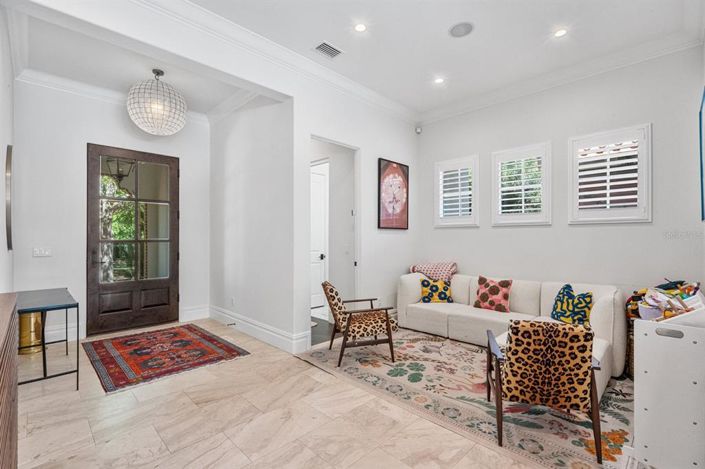 Image No.9-4 Bed Property for sale