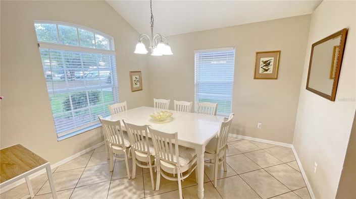 Image No.26-5 Bed Property for sale