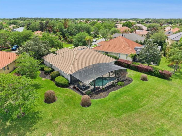 Image No.8-3 Bed Property for sale