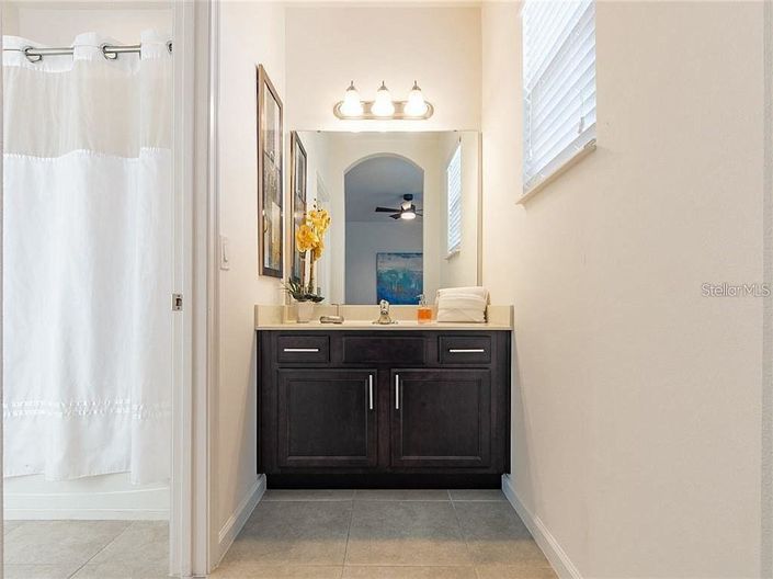 Image No.14-6 Bed Property for sale