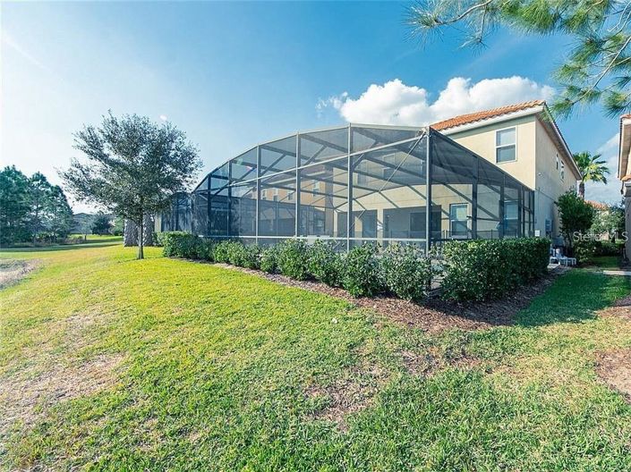 Image No.4-6 Bed Property for sale