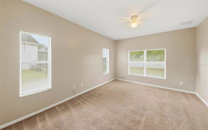 Image No.19-4 Bed Property for sale