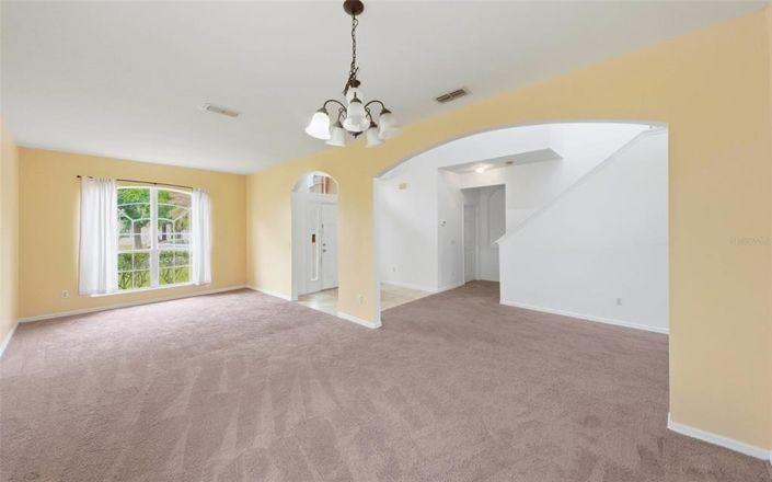 Image No.7-4 Bed Property for sale