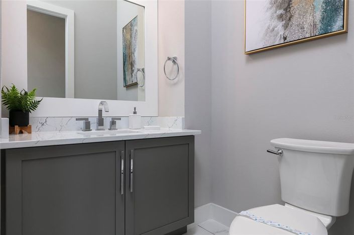 Image No.22-10 Bed Property for sale