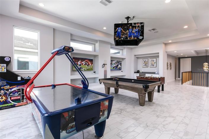 Image No.30-10 Bed Property for sale