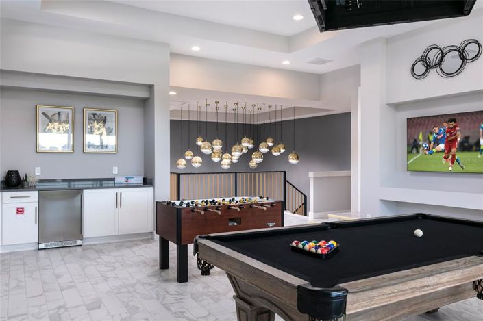 Image No.31-10 Bed Property for sale