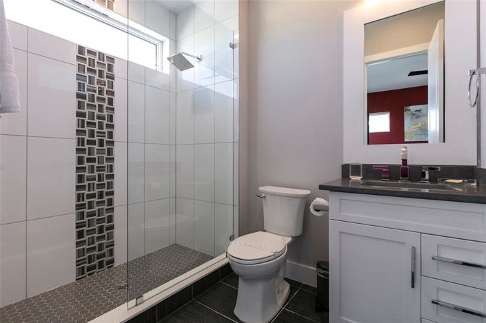 Image No.44-10 Bed Property for sale