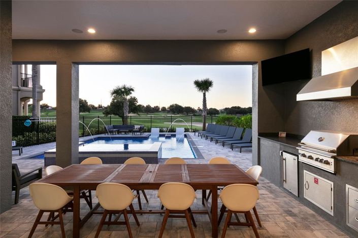 Image No.53-10 Bed Property for sale