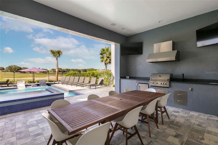 Image No.55-10 Bed Property for sale