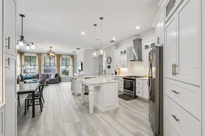 Image No.18-3 Bed Property for sale