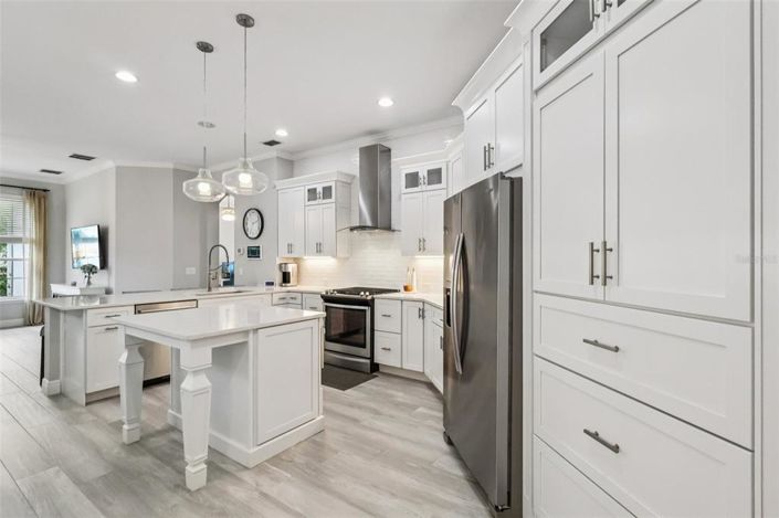 Image No.19-3 Bed Property for sale