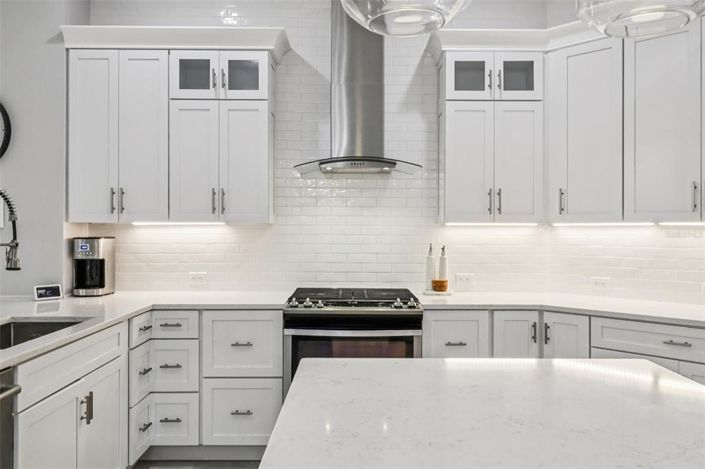 Image No.23-3 Bed Property for sale