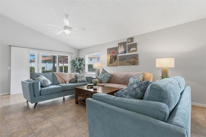 Image No.13-3 Bed Property for sale