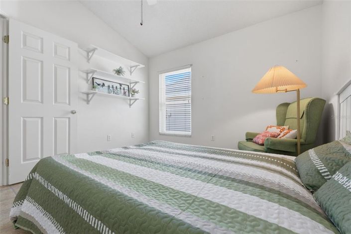 Image No.19-3 Bed Property for sale