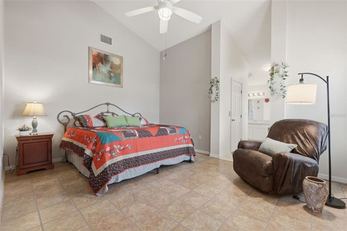 Image No.22-3 Bed Property for sale