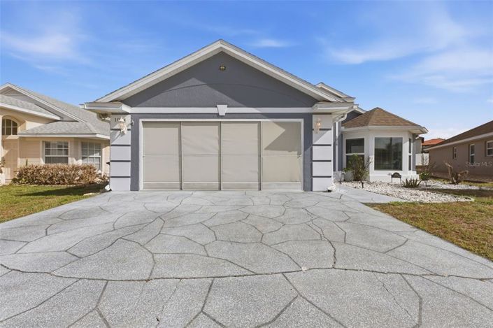 Image No.26-3 Bed Property for sale