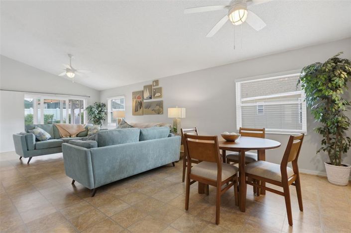 Image No.4-3 Bed Property for sale