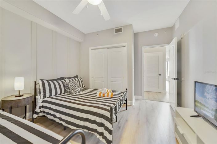 Image No.16-2 Bed Property for sale