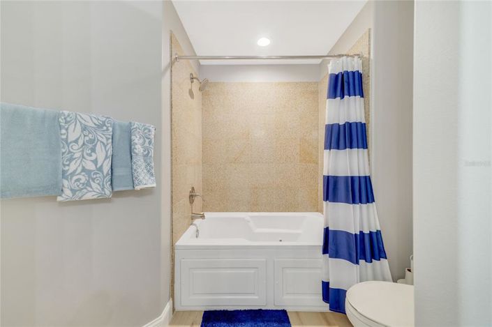 Image No.20-2 Bed Property for sale