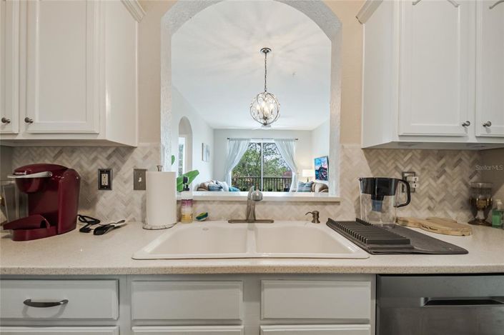 Image No.10-3 Bed Property for sale