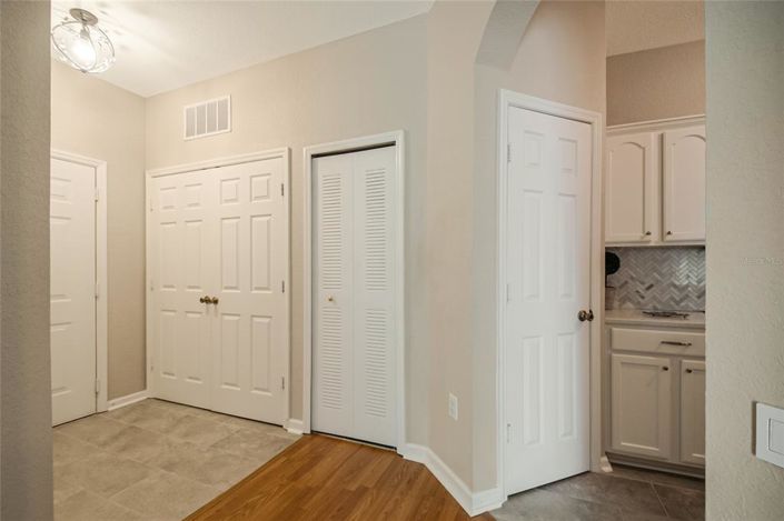 Image No.8-3 Bed Property for sale