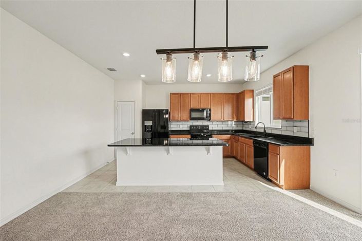 Image No.10-4 Bed Property for sale