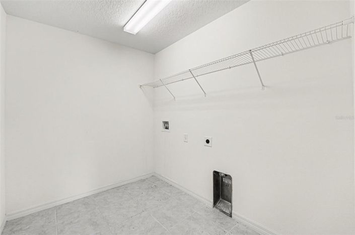 Image No.29-4 Bed Property for sale