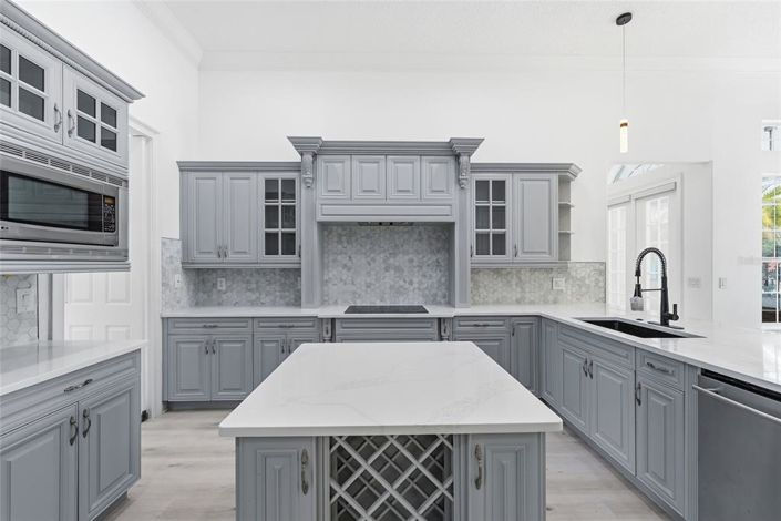 Image No.14-4 Bed Property for sale