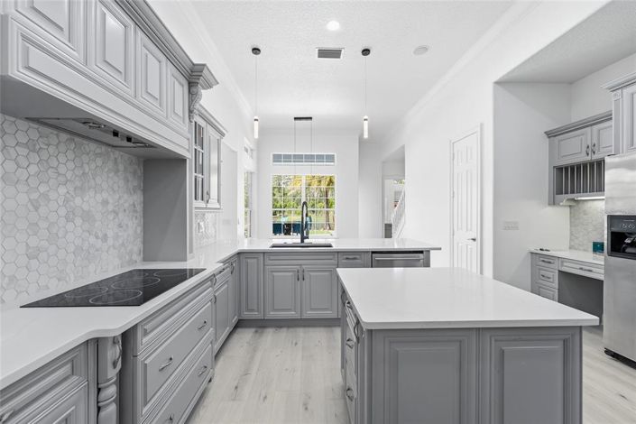 Image No.16-4 Bed Property for sale