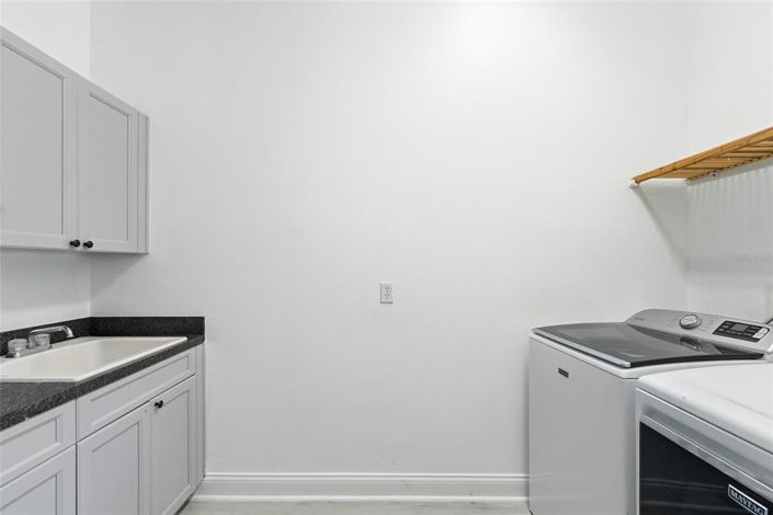 Image No.22-4 Bed Property for sale