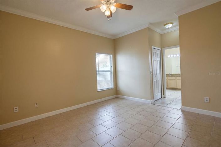 Image No.10-3 Bed Property for sale