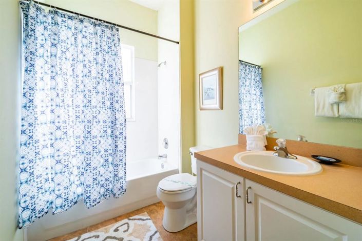 Image No.10-4 Bed Property for sale