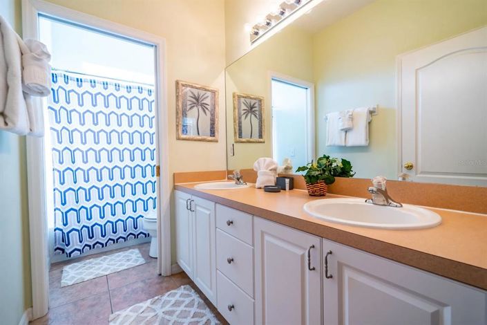 Image No.22-4 Bed Property for sale