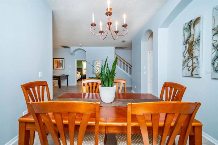 Image No.4-4 Bed Property for sale