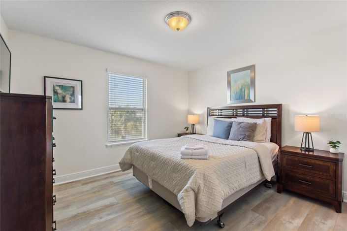 Image No.35-6 Bed Property for sale