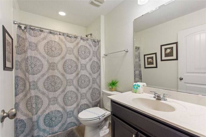 Image No.37-6 Bed Property for sale