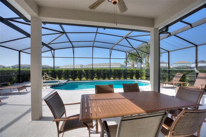 Image No.44-6 Bed Property for sale