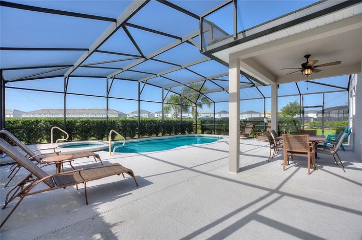 Image No.45-6 Bed Property for sale