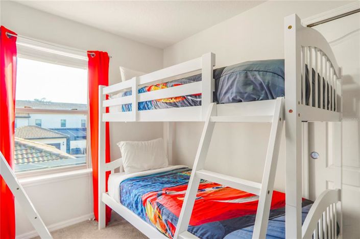 Image No.19-4 Bed Townhouse for sale