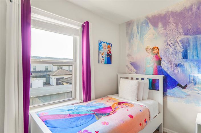 Image No.26-4 Bed Townhouse for sale